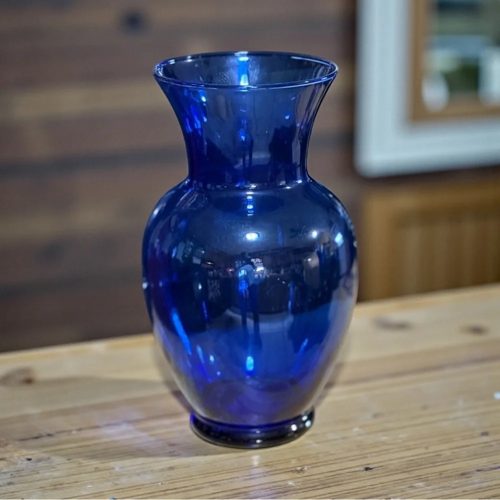 Indiana Glass Cobalt Blue Vase 11